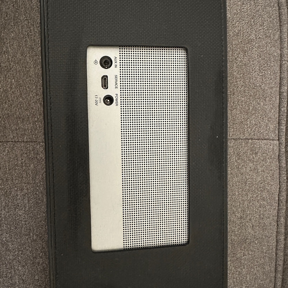 Bose SoundLink Bluetooth speaker III plus case GREAT DEAL!